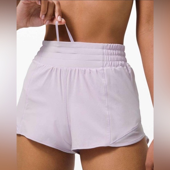 Lululemon 'hotty hot' shorts - Picture 3 of 3